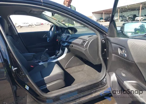 2015 Honda Accord Lx z USA, uszkodzony, nr VIN 1HGCR2F3XFA253394